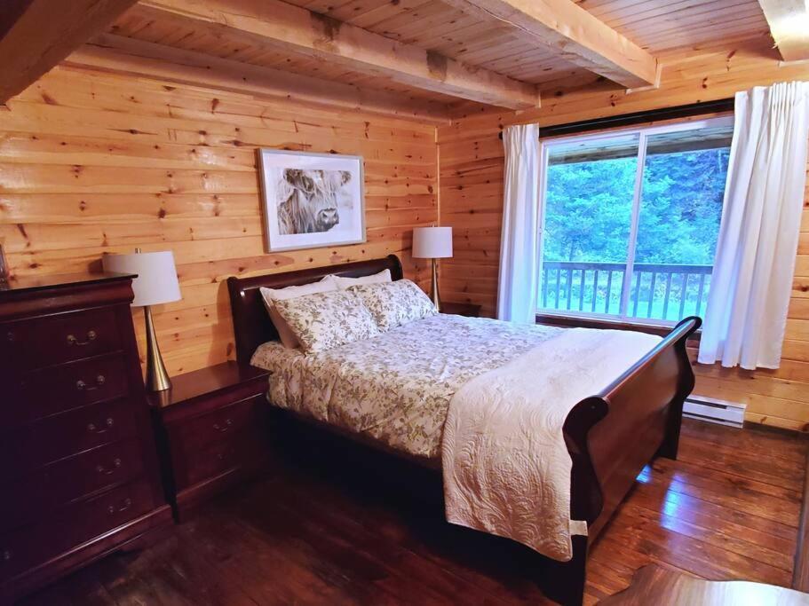 Chalet Riviere - Bord De Riviere - Romantique Saint-Alexis-des-Monts Luaran gambar